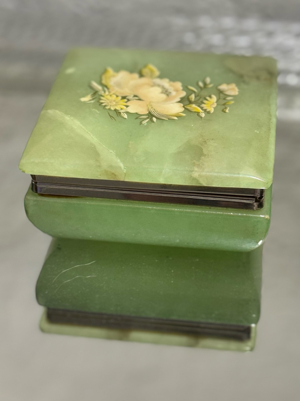 Vintage Alabaster Green Alabaster Floral Italian Alabaster Trinket Box - Picture 6 of 12